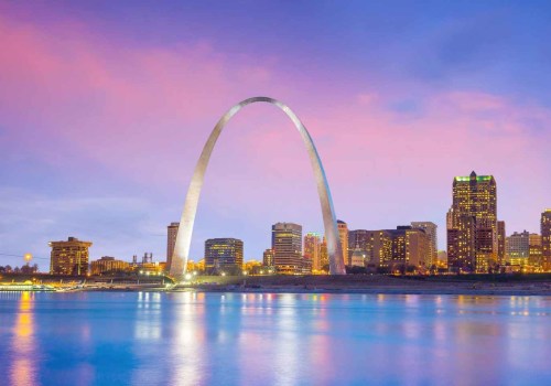 Exploring St. Louis, Missouri: Tour Guides and Commentary